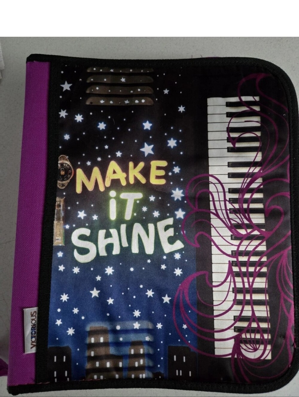Victorious Nickelodeon Zip Up School Binder